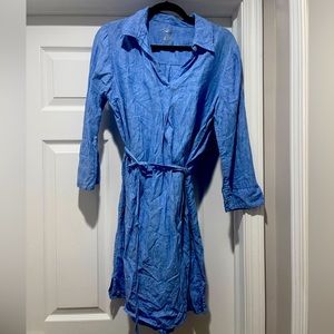 Lilly Pulitzer Medium Linen Dress with Tie waist! Runs a little big for medium!